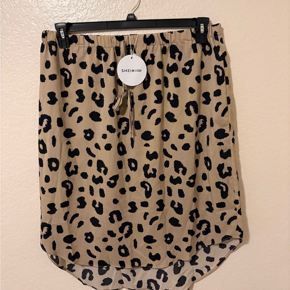 SHEIN Tan and Black Leopard High-Low Skirt